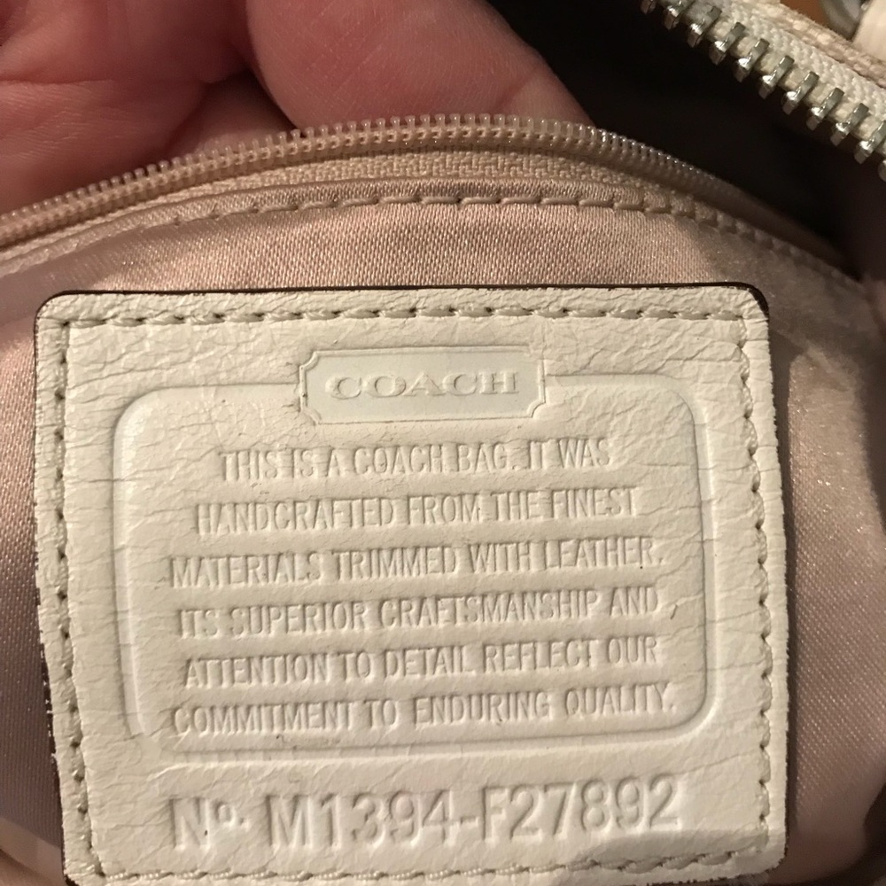 Authentic Coach - image 4